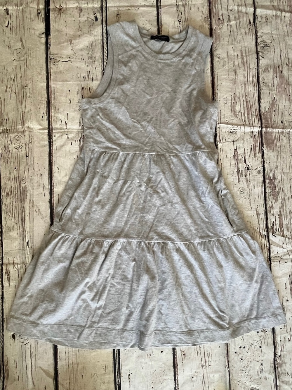 Velvet Heart Sleeveless Tiered Dress - Light Gray